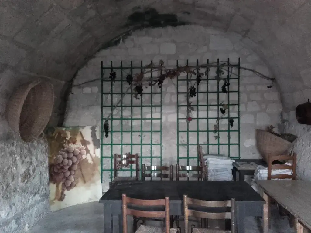 Le Moulin Bleu_Bourgueil_slider_image_1