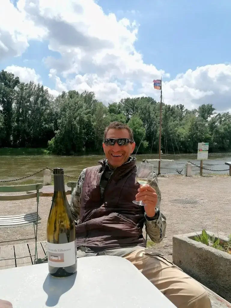 Claudio Vaccari_Le Café de la Loire_Chouzé-sur-Loire_review