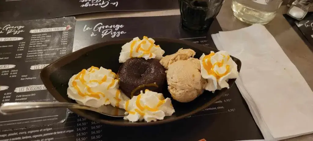 E LM_La grange à pizza_Brou_recensione