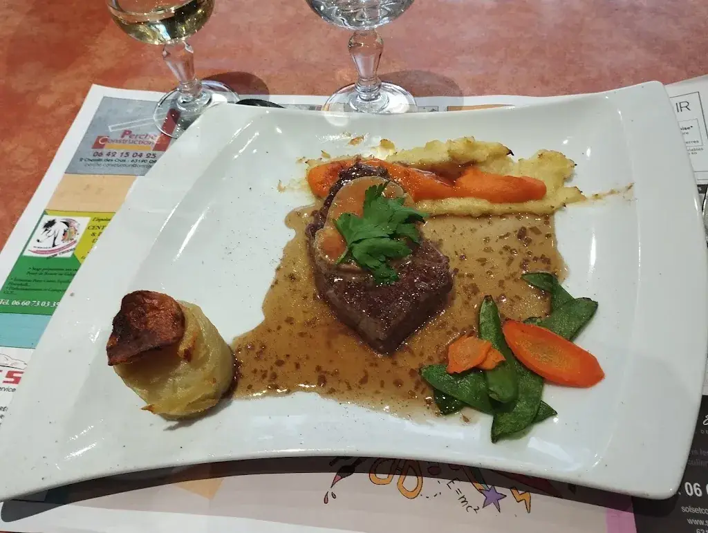 Restaurant @ Auberge du Palais ristorante a Celles-sur-Durolle