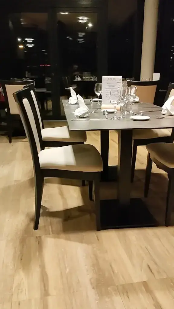 Restaurant sur le Lac_Châlette-sur-Loing_slider_image_2