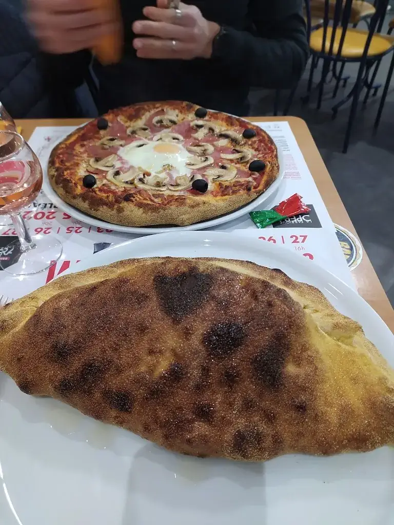 Emmanuelle Delie_Le Bar à Pizza_Chaingy_review