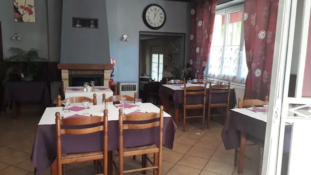 Au Faisan Doré_Charenton-du-Cher_slider_image_3