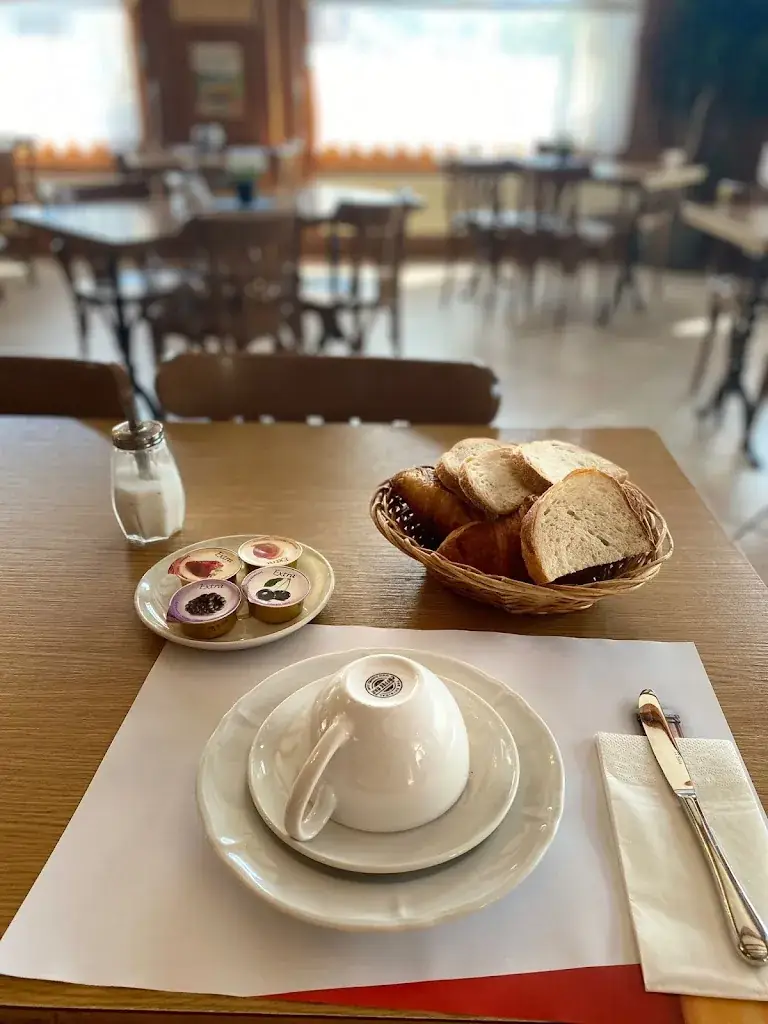 Buffet de la Gare_Château-d’Œx_slider_image_3