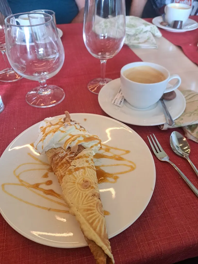 Alexandra Renaud_Restaurant Maison Rouge_Bois_review