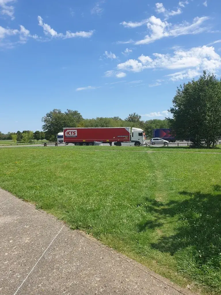 Territoires de France - AUTOGRILL Jardin des Arbres - A77_Varennes-Changy_slider_image_3