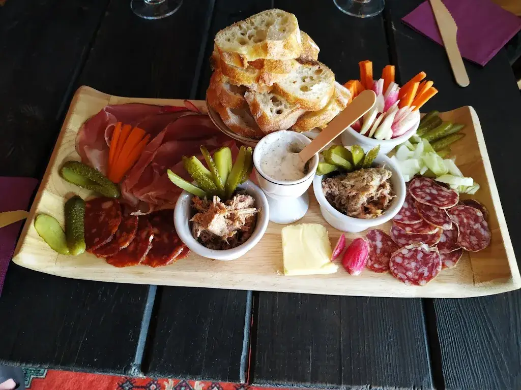 Vintage_Château-Renault_slider_image_2