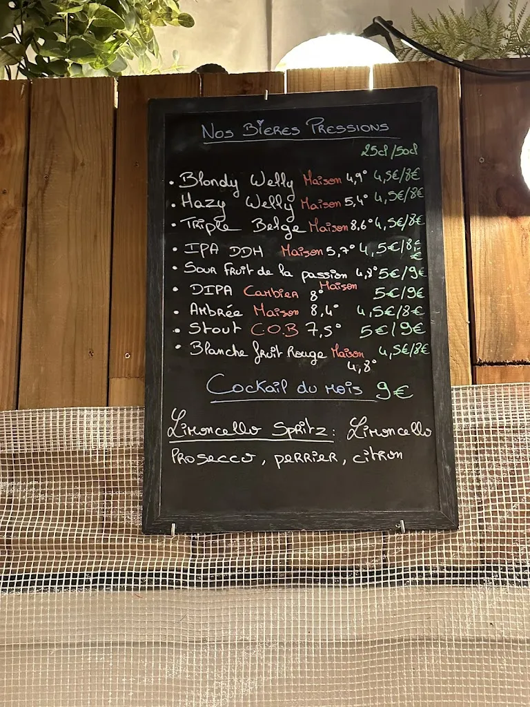 Menu_Well in Town_Orléans_image_1