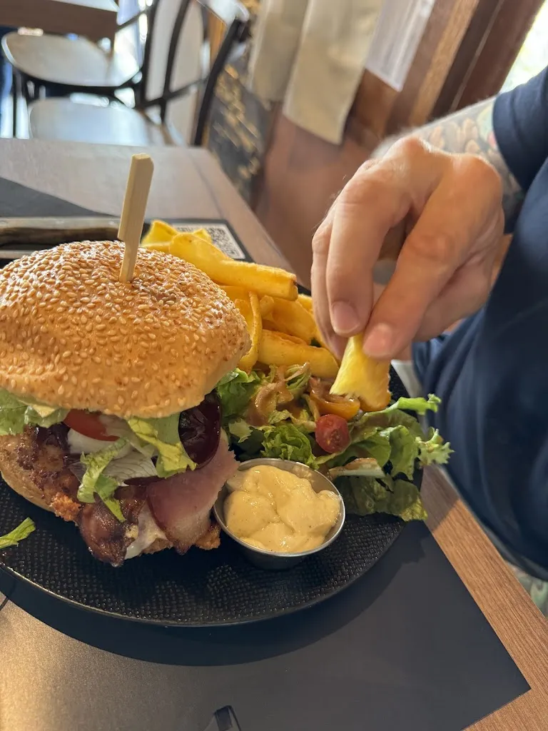 Menu_Well in Town_Orléans_image_7