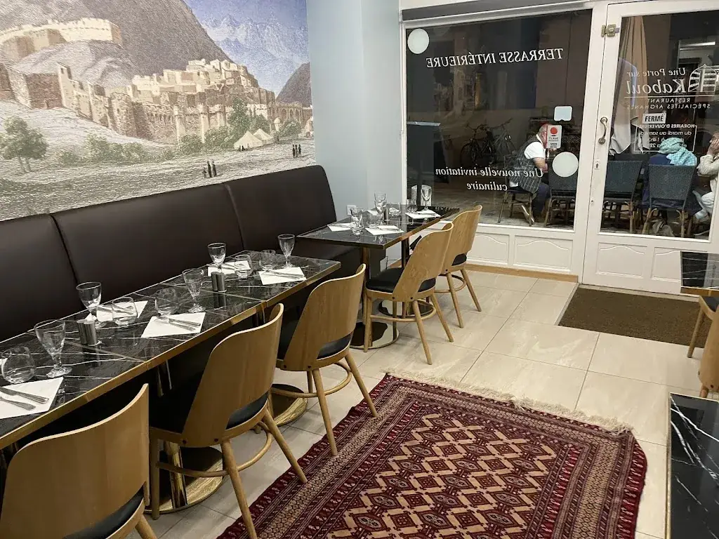 Nima Farighi_Une porte sur Kaboul_Orléans_review