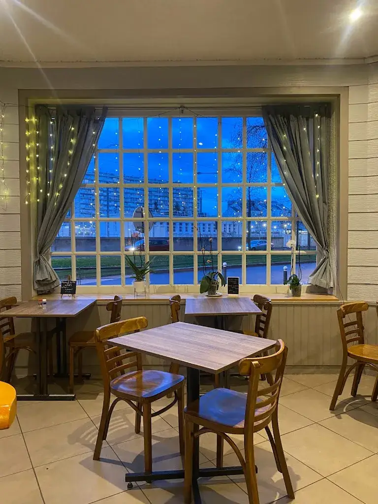 The Headwagon_Orléans_slider_image_1