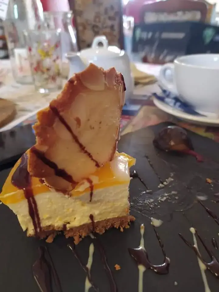 Bar / Restaurant / Chambre à la nuitee à 45e/Le Champ de Foire à Châteaumeillant_Châteaumeillant_slider_image_2