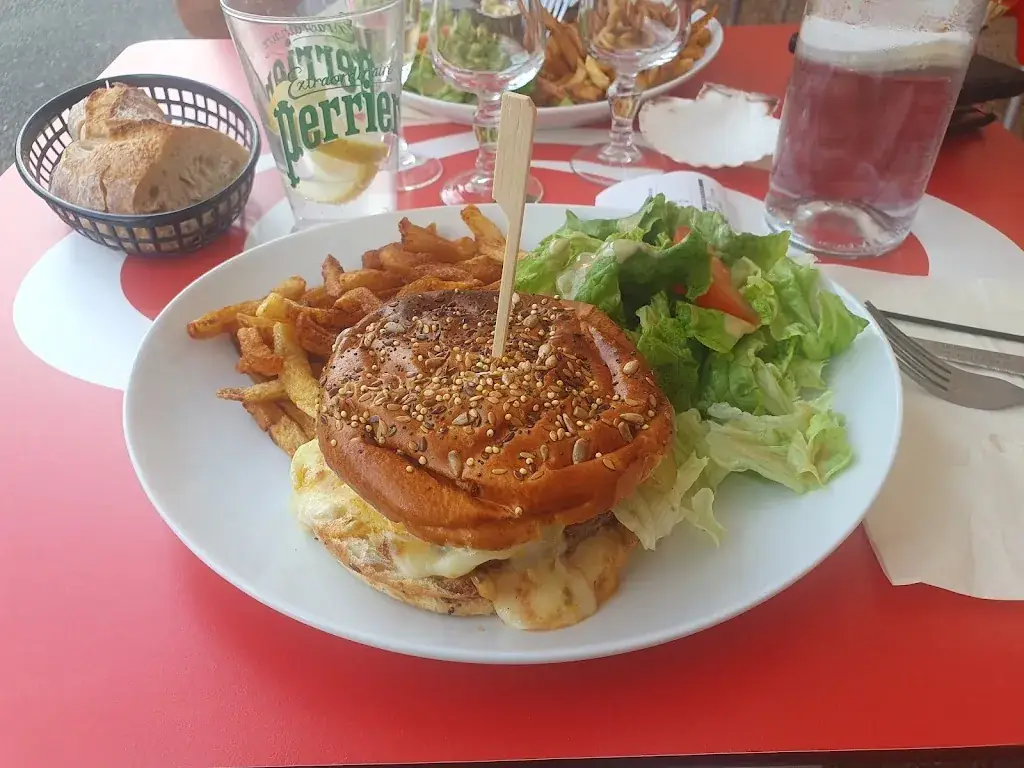 Romain_Le Globe Trotteur_Château-la-Vallière_review