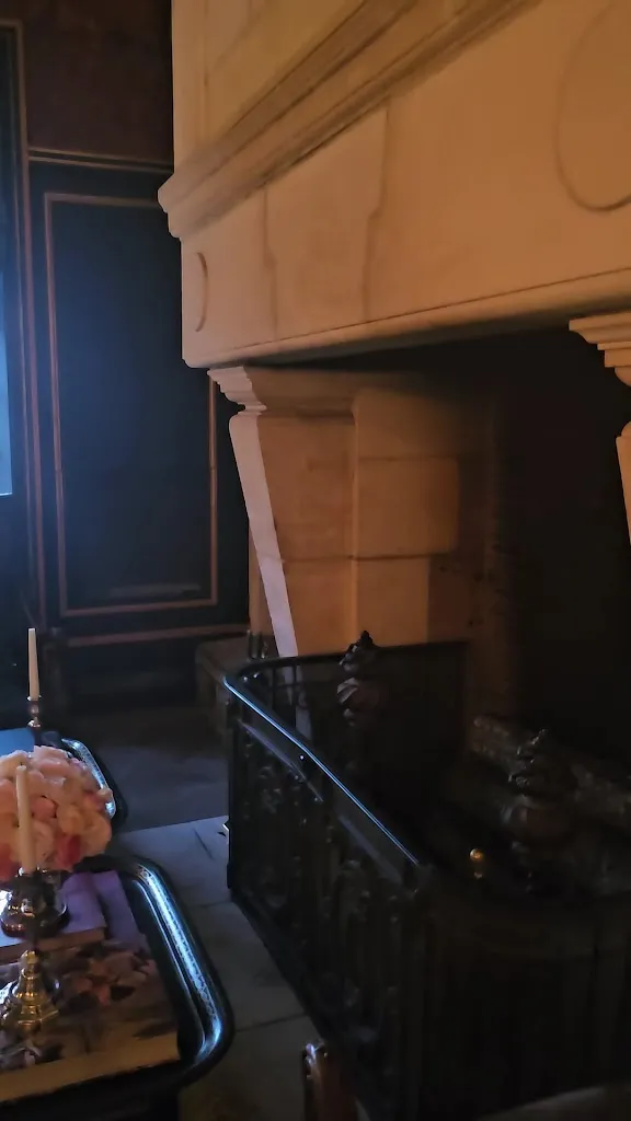 Château Louise de La Vallière_Reugny_slider_image_2