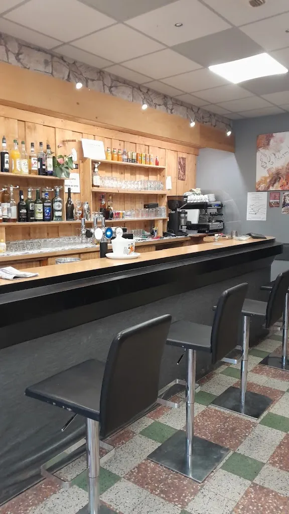 L'Alambic Bar Restaurant in Cerdon