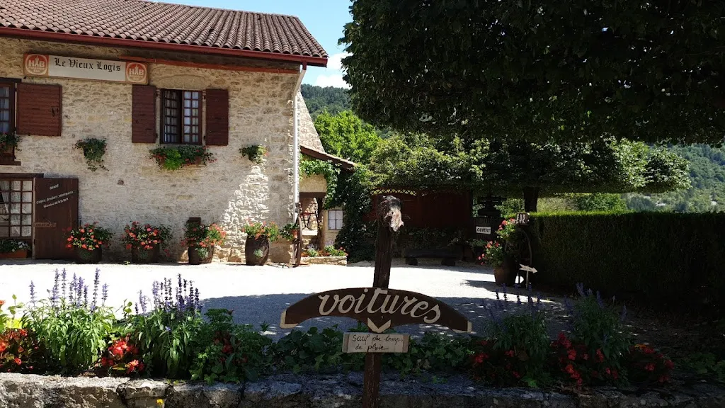 Ewald Van Der Helm_Le Vieux Logis_Serrières-sur-Ain_review