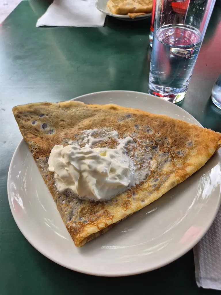 Mag B_Le Vieux Logis_Serrières-sur-Ain_review