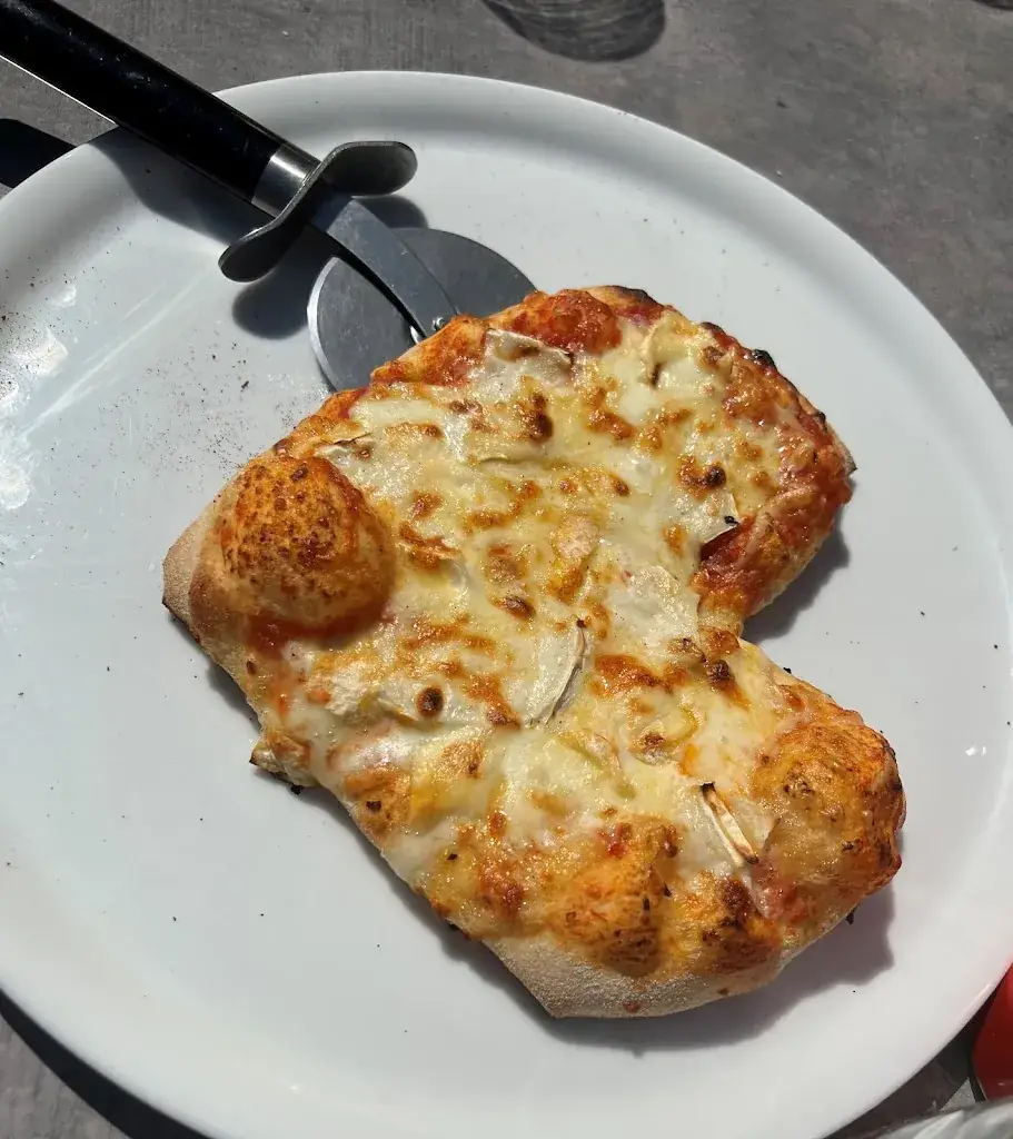 O DU O Restaurant in Cessieu