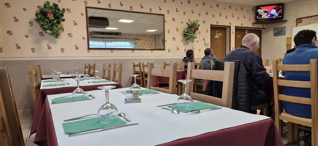 Bernard Lamoot_Relais Issoldunois_Issoudun_review