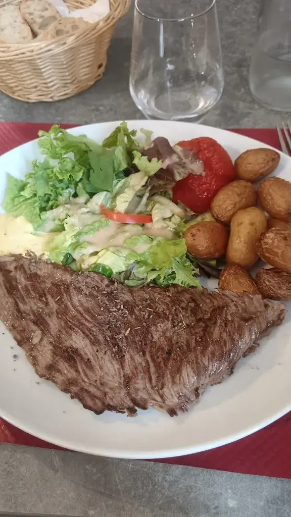 Esteban Martiarena_Le Bel Air_Saint-Florent-sur-Cher_review