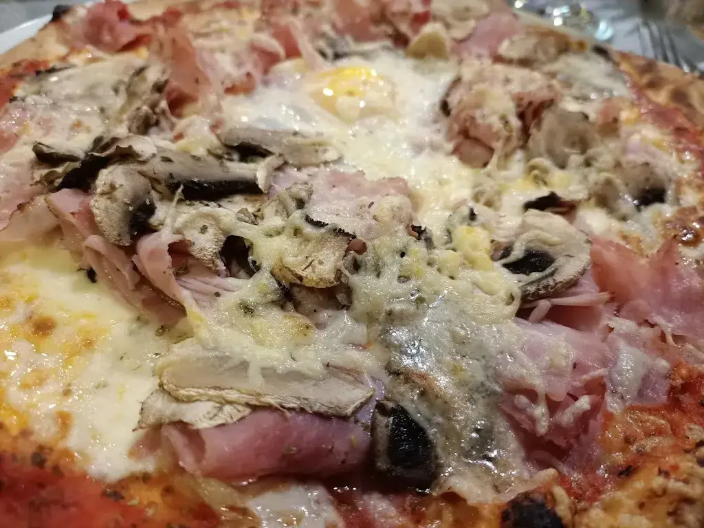 La Tour de Pizz_Châteauneuf-en-Thymerais_slider_image_2