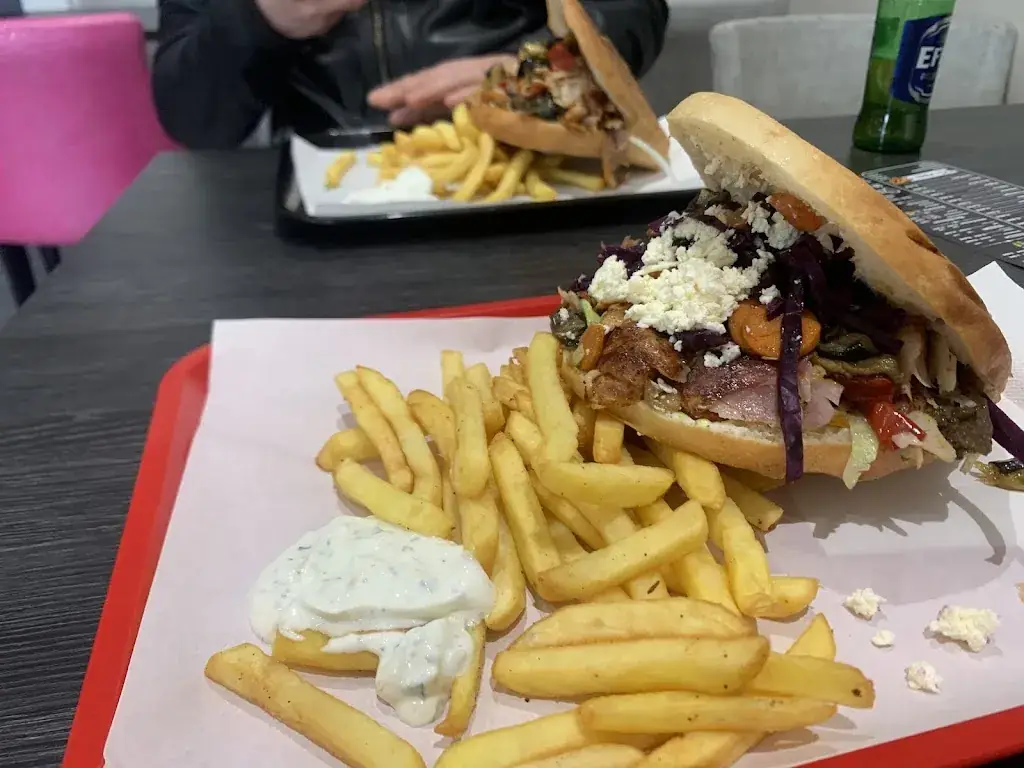 Timothé Talbot_Kebabland & Pizza_Châtillon-Coligny_review