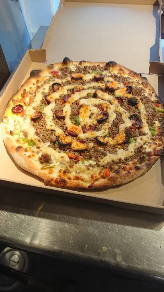 Menu_Hélène et ses pizzas_Châtillon-sur-Indre_immagine_3