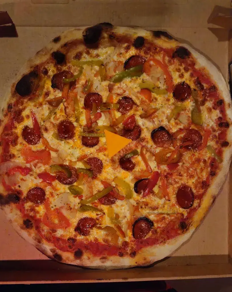 Menu_Hélène et ses pizzas_Châtillon-sur-Indre_immagine_5