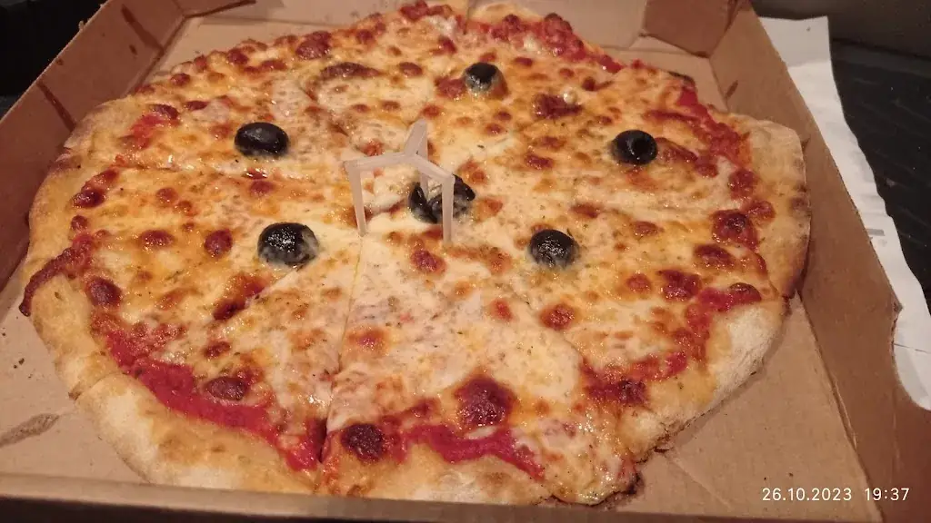 Menu_Hélène et ses pizzas_Châtillon-sur-Indre_immagine_6