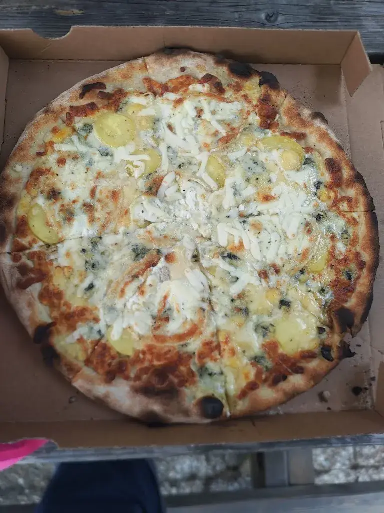 cla cyr_Hélène et ses pizzas_Châtillon-sur-Indre_recensione