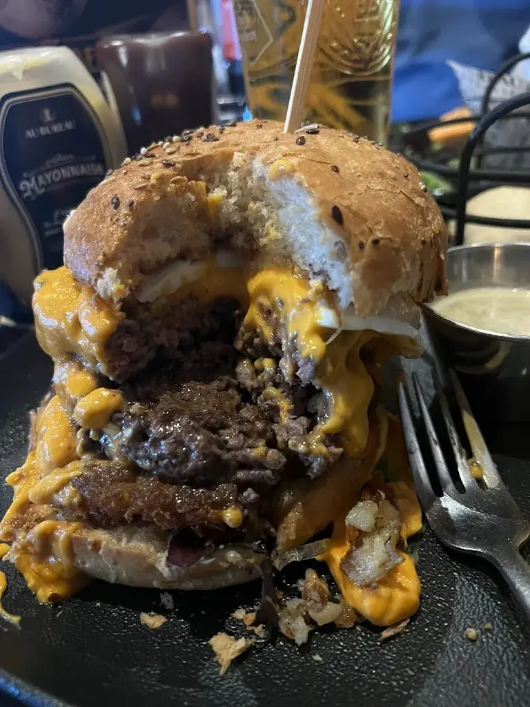 Yasin Yilmaz_Au Bureau - Pub et Brasserie_Brignais_review