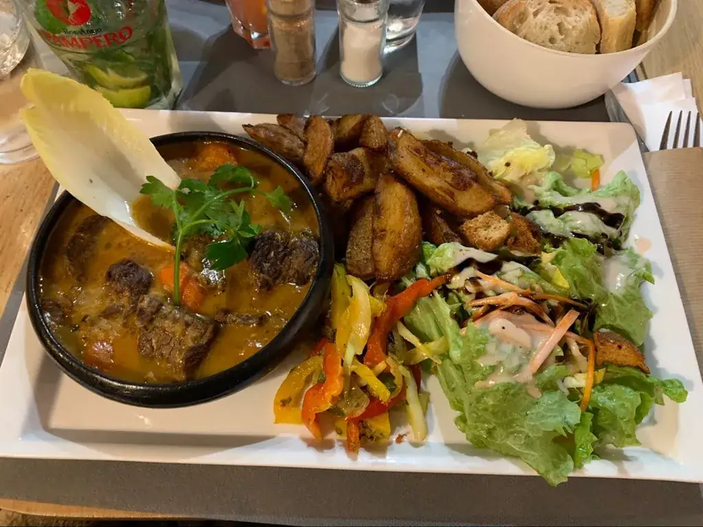 Sarah_Chez Fabrice_Châteauroux_review