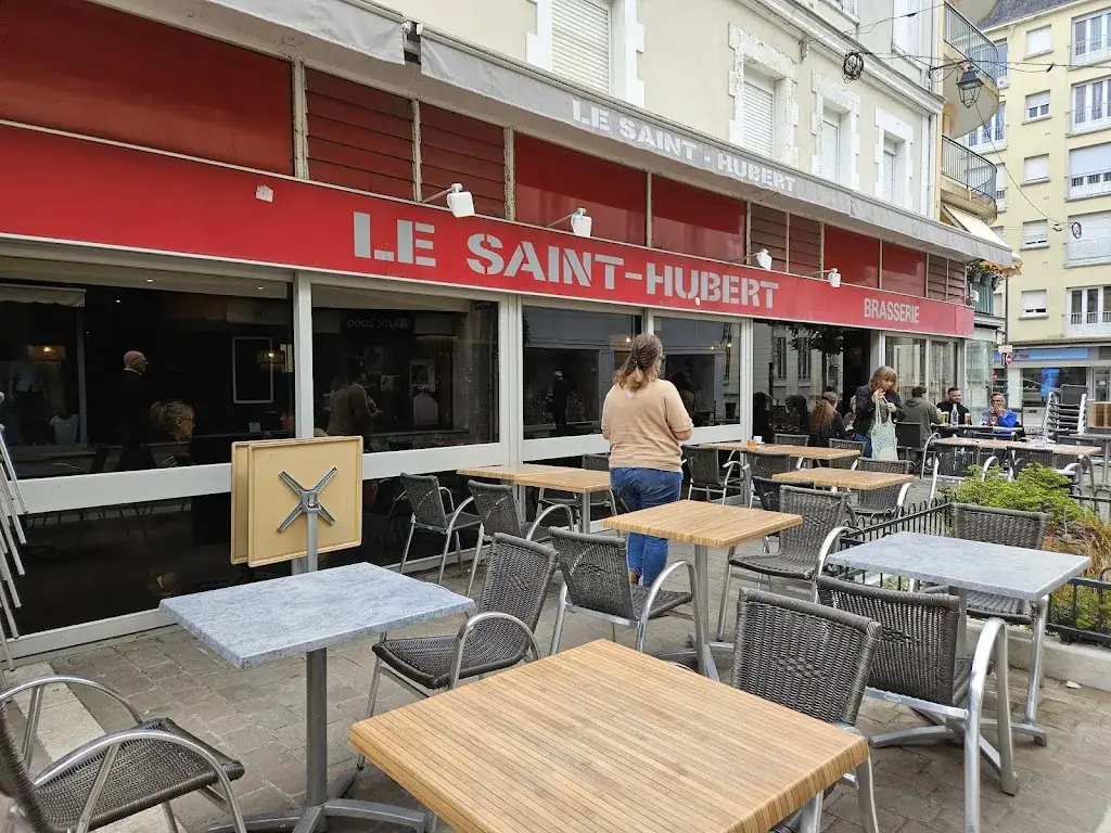 Roland Cotonnec (NECTOCO 83)_Le Saint Hubert_Châteauroux_review