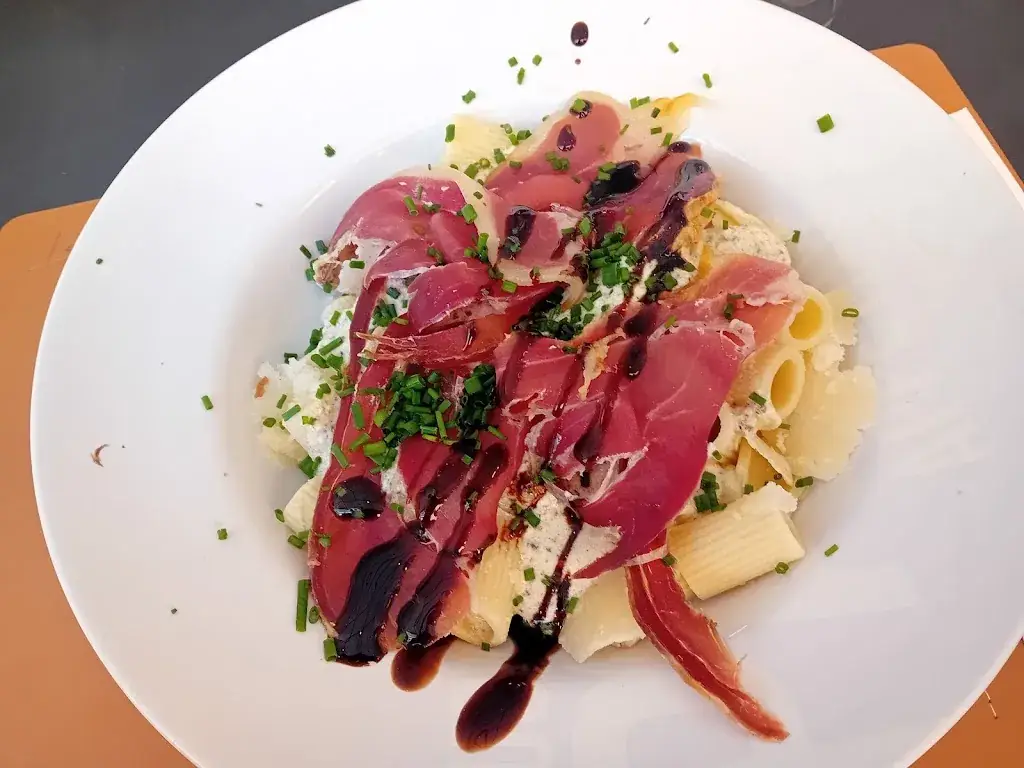 Laurence Blanchard_La Cheminée_Châteauroux_review