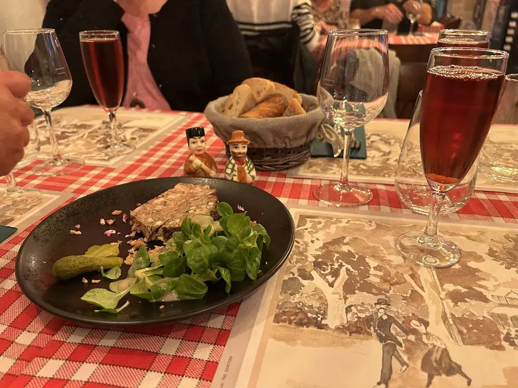 Lisa M. Martin_O Tire Bouchon_Chartres_review