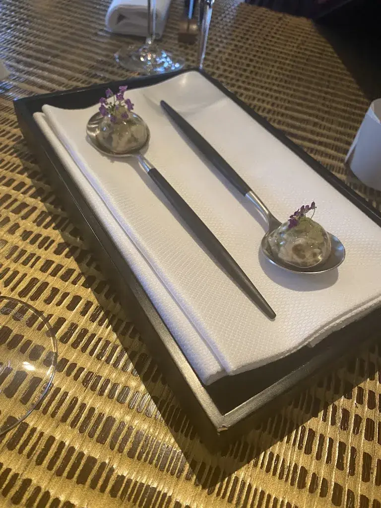 Mi Ro_Le Geôrges_Chartres_review