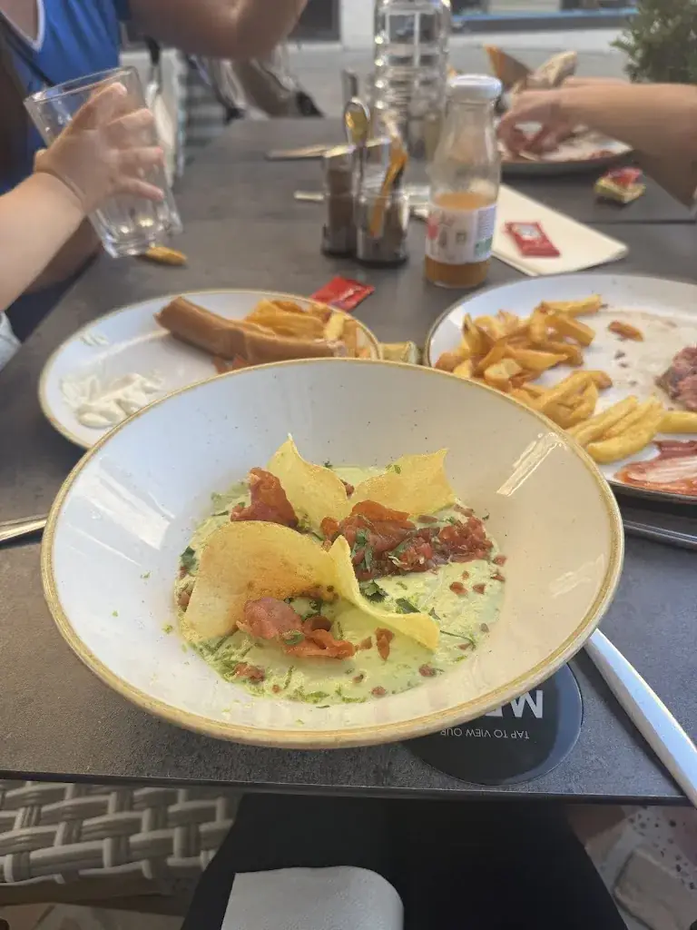 Le Cathédrale Gourmand_Chartres_slider_image_3