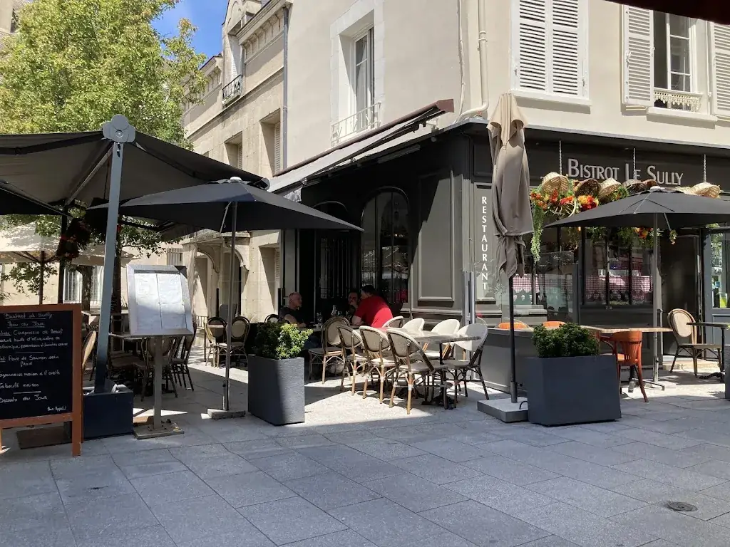 Le Sully_Chartres_slider_image_1