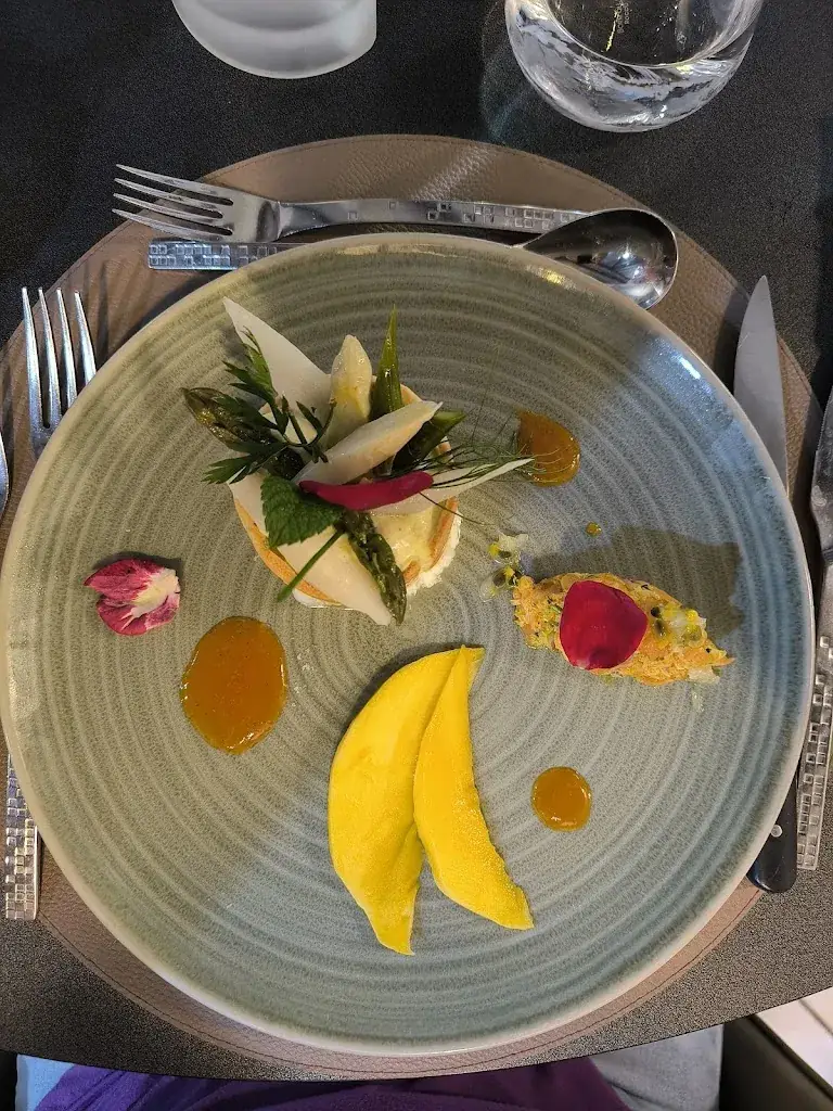 Tine M_Restaurant Le Lancelot_Chilleurs-aux-Bois_review