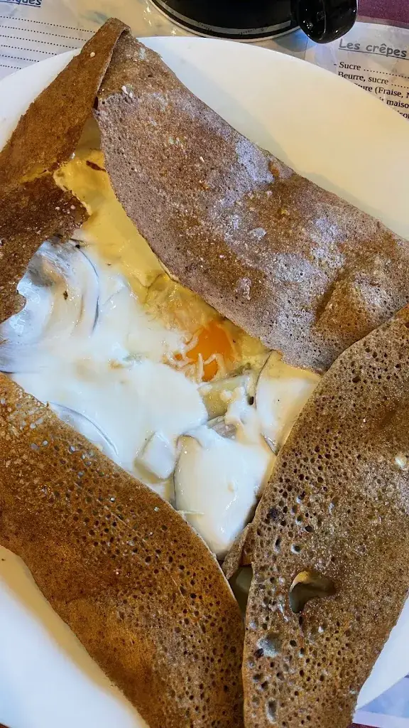 Vanessa Doritos_Le Palais Breton_Coulombs_review