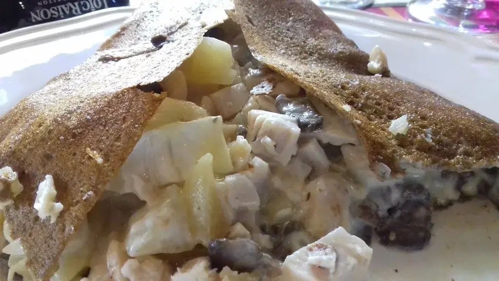 Le Palais Breton_Coulombs_slider_image_1