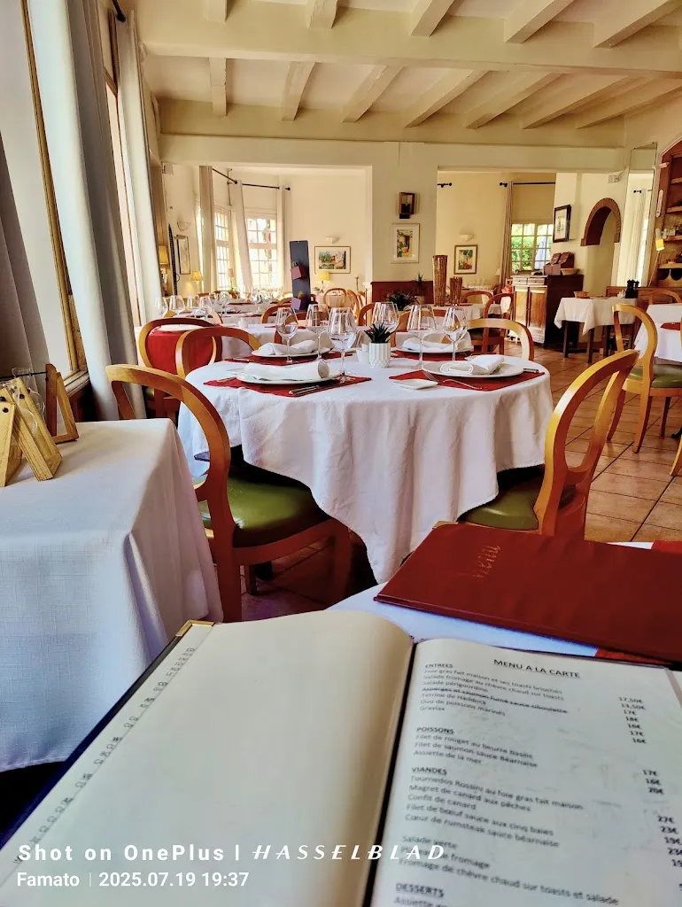 Marco FaMATo_RELAIS DES REMPARTS_Nogent-le-Roi_review