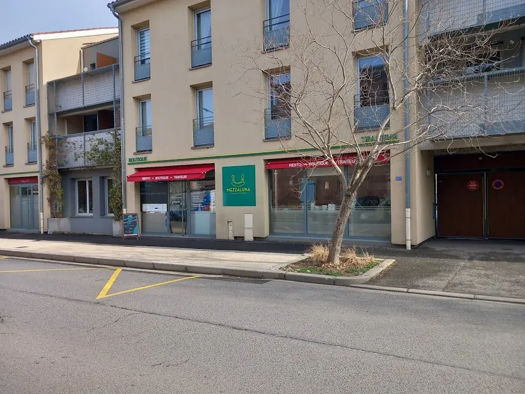 Rui Jorge_Mezzaluna - Restaurant & Épicerie italienne_Brignais_review