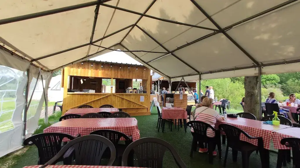 LA GUINGUETTE D'OULINS_Oulins_slider_image_1