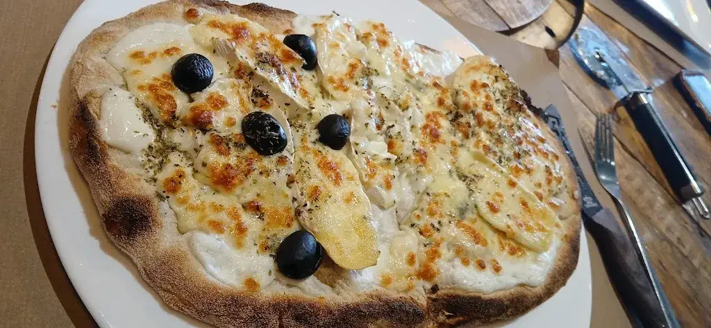 felin mysterio_L' Atelier_Château-Renard_review