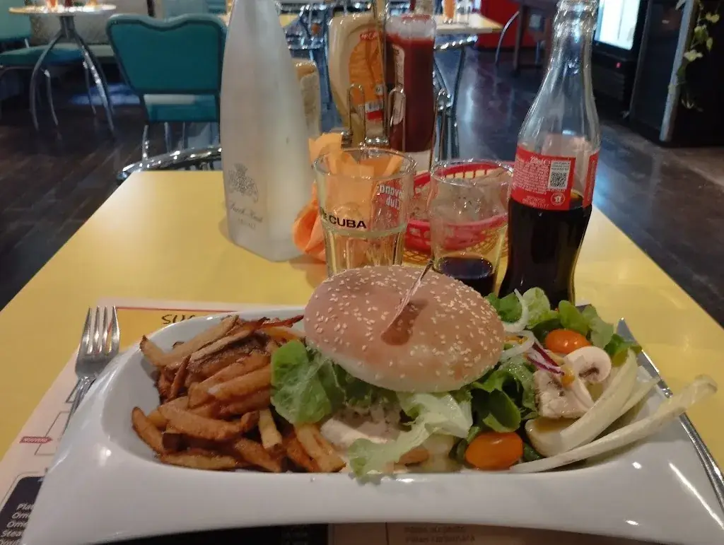 Diner's 66_Châteaurenard_slider_image_2