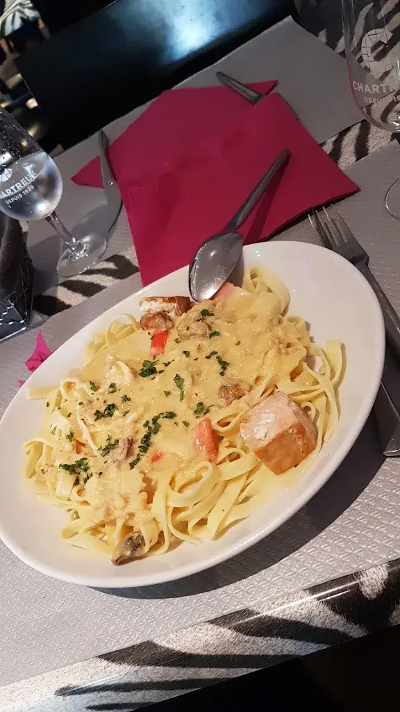 Brasserie Le Caf'Or restaurant in Châteaurenard