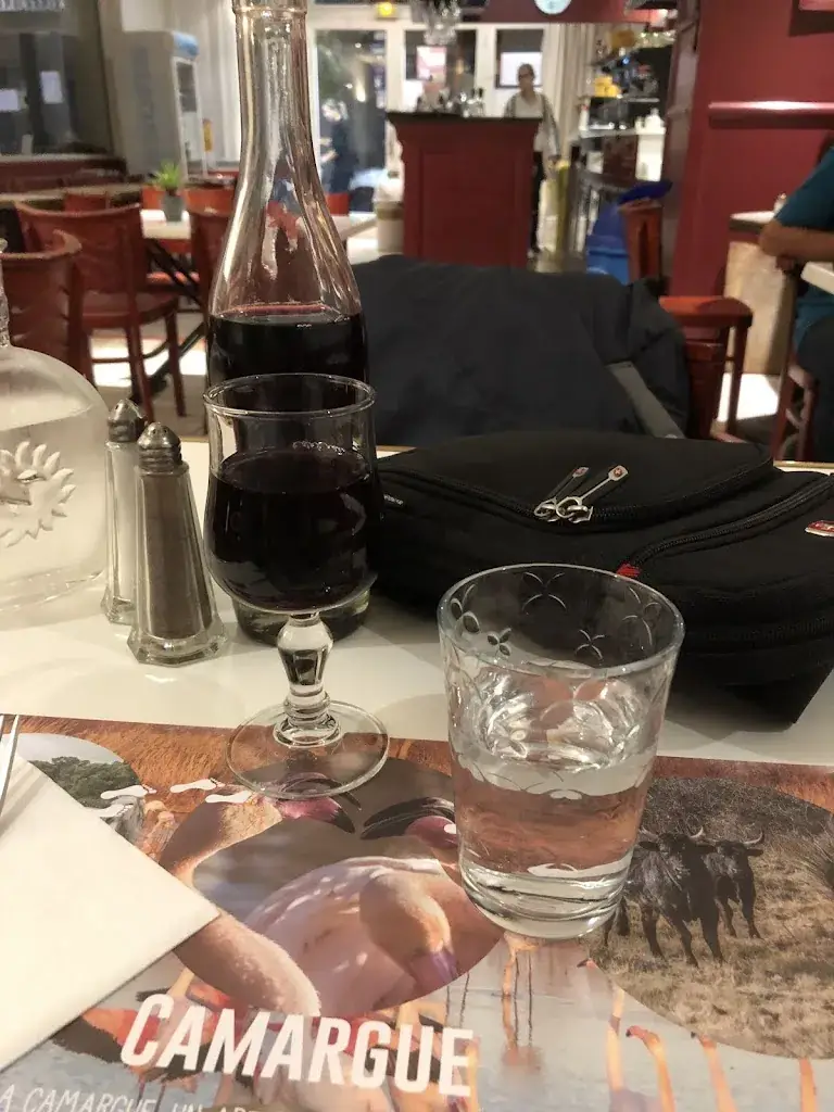 Rene vd Berg_Hôtel Restaurant Le Central_Châteaurenard_review