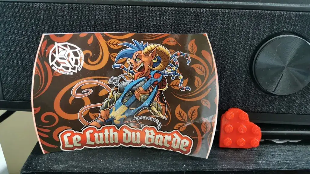 Sabrina V_SombracieR Microbrasserie_Château-Renard_review