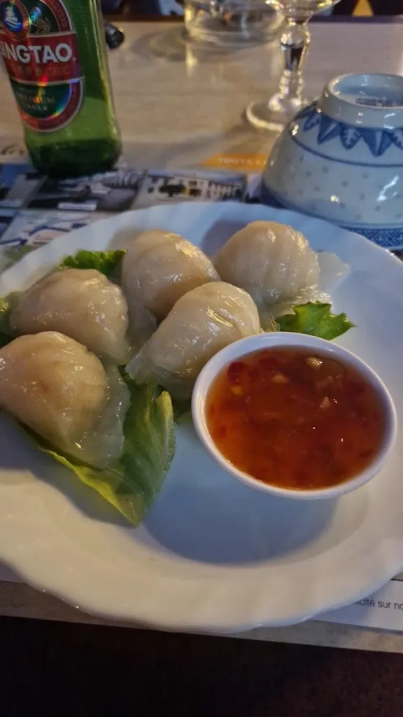 Linh Nguyen_Hong-Kong_Châteaurenard_review